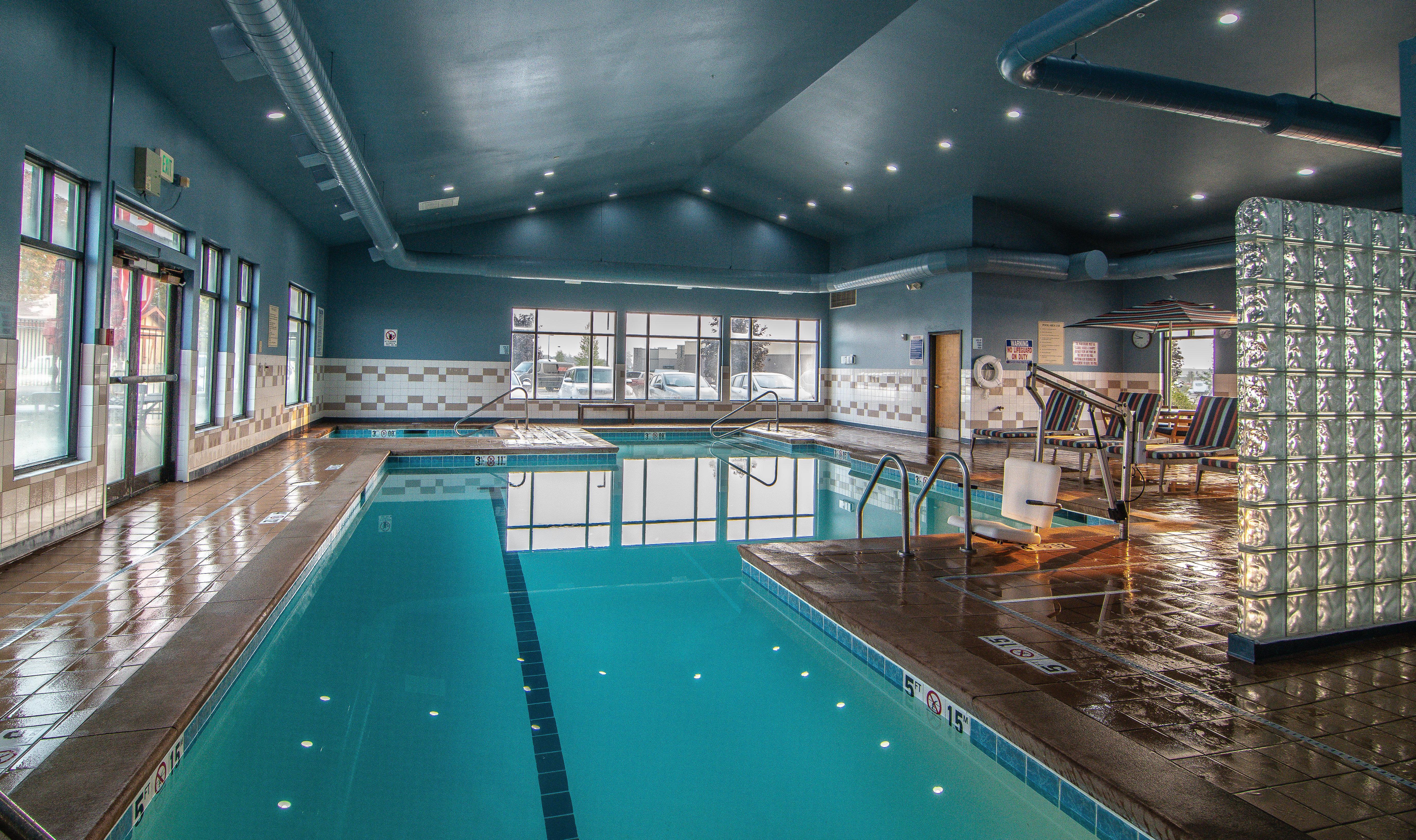 Holiday Inn Express Hotel & Suites Kalispell By Ihg Exterior foto