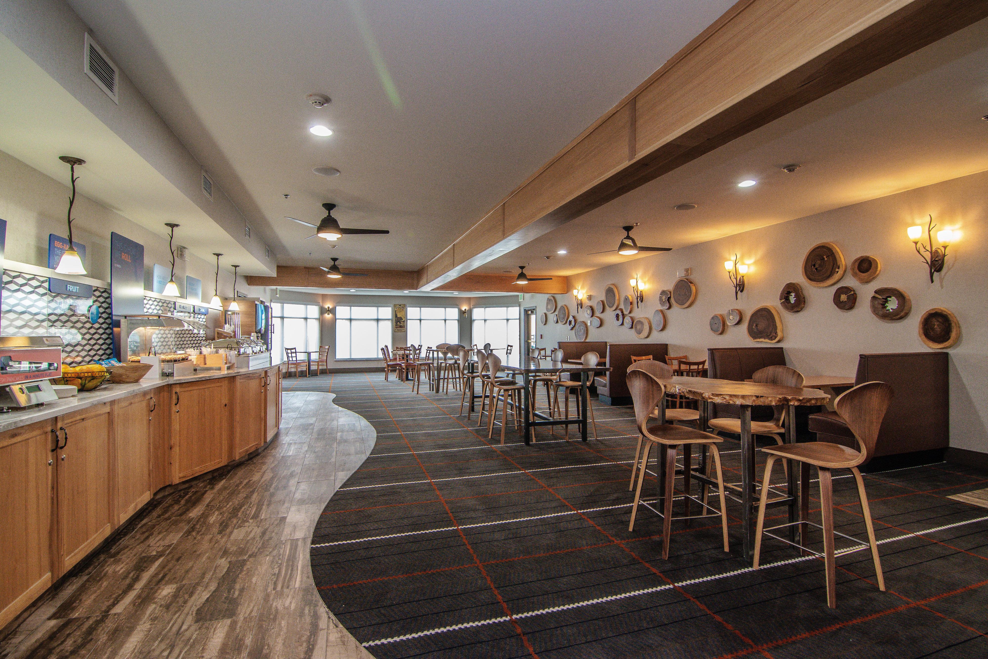 Holiday Inn Express Hotel & Suites Kalispell By Ihg Exterior foto